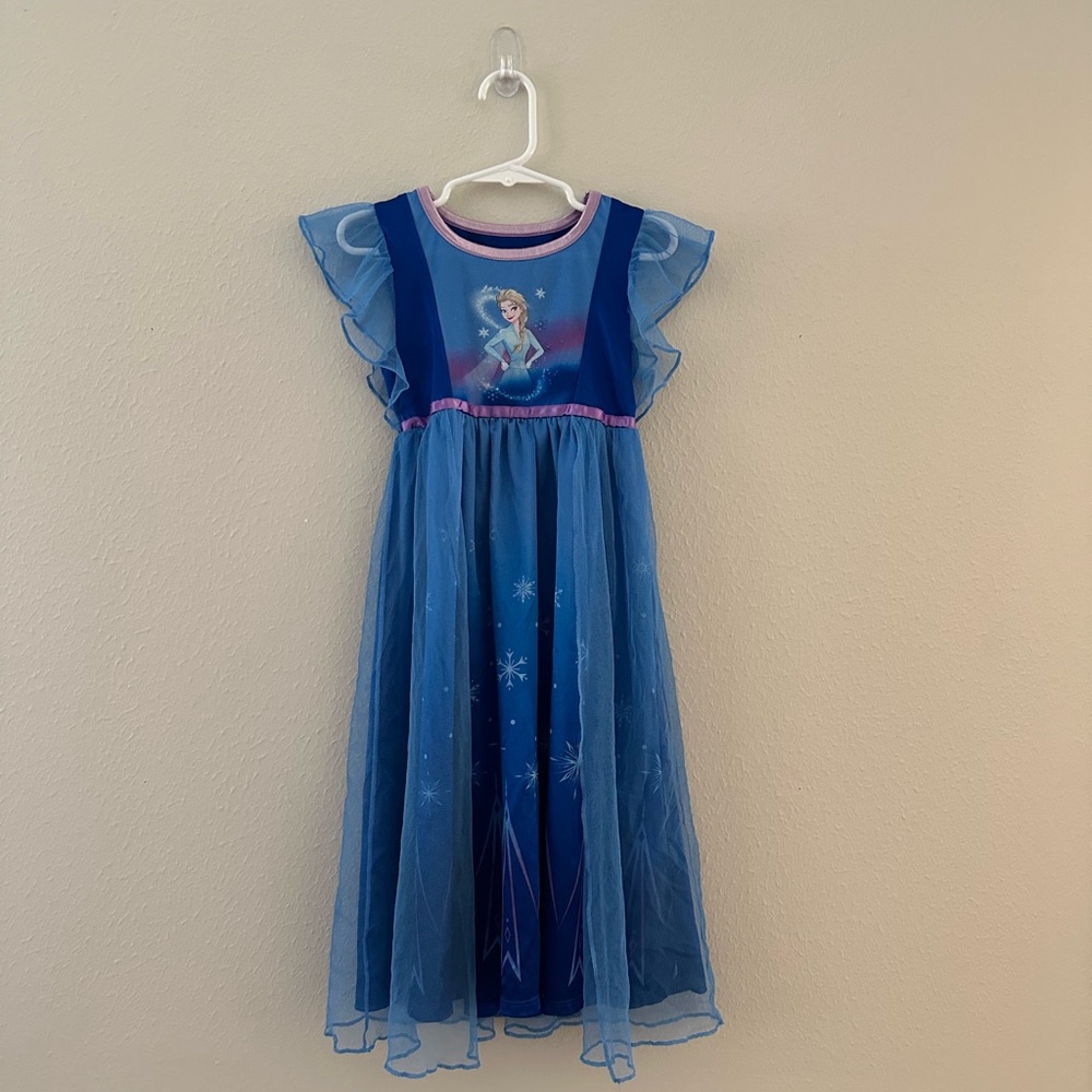 Disney Princess Elsa Frozen - Nightgown girls size 5t 5 Small